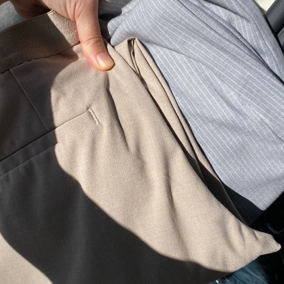 3 pairs Uniqlo ankle Pants - Picture 4 of 4